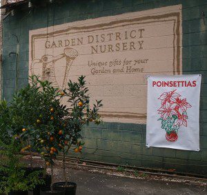 garden district sign