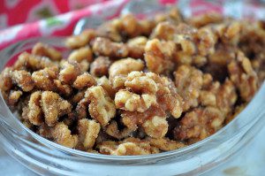 Holly-Spiced walnuts