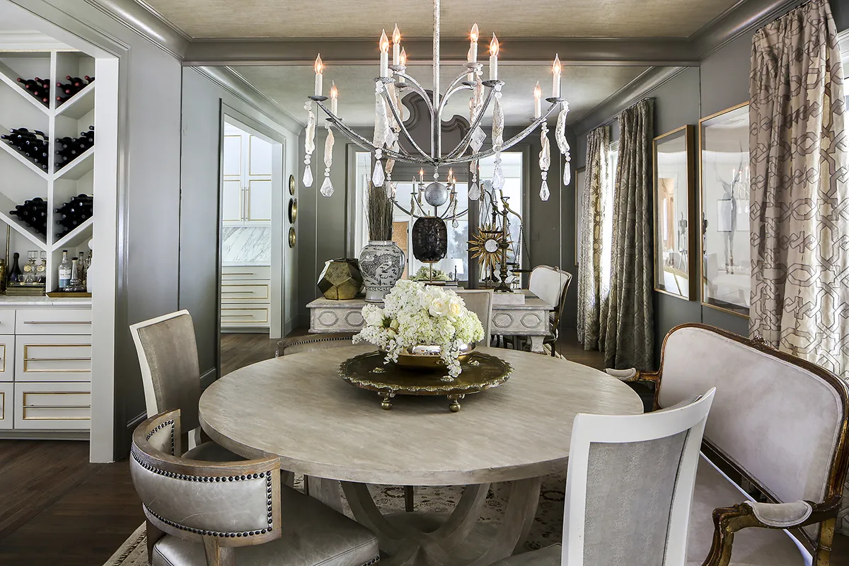 Interiors 4-17 dining