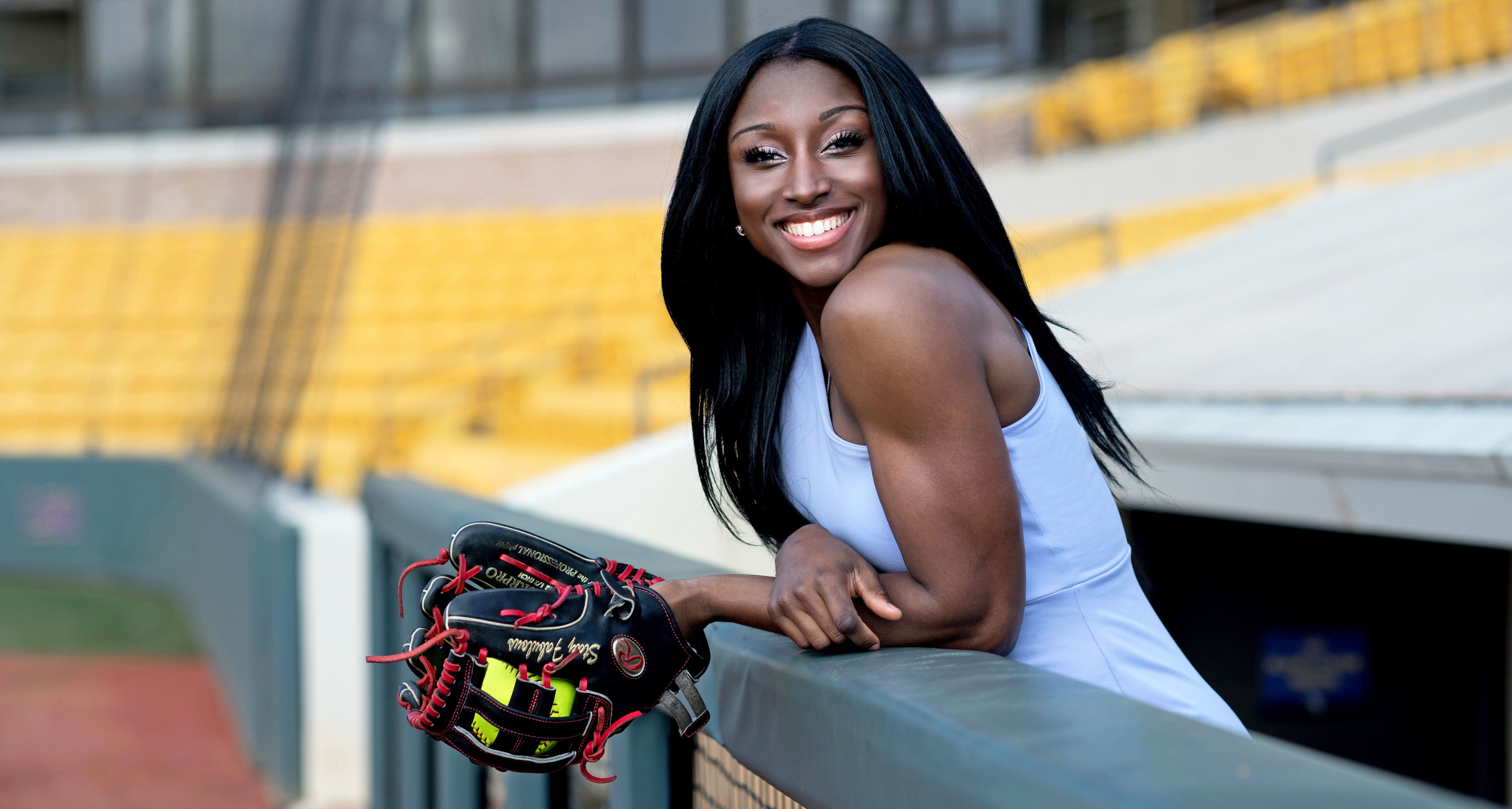 A.J. Andrews Becomes the First Woman to Receive Rawlings Gold Glove -  FloSoftball