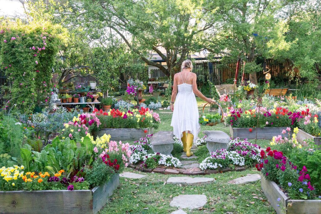 This Thyme Gardens aims to spread the green thumb love one raised bed